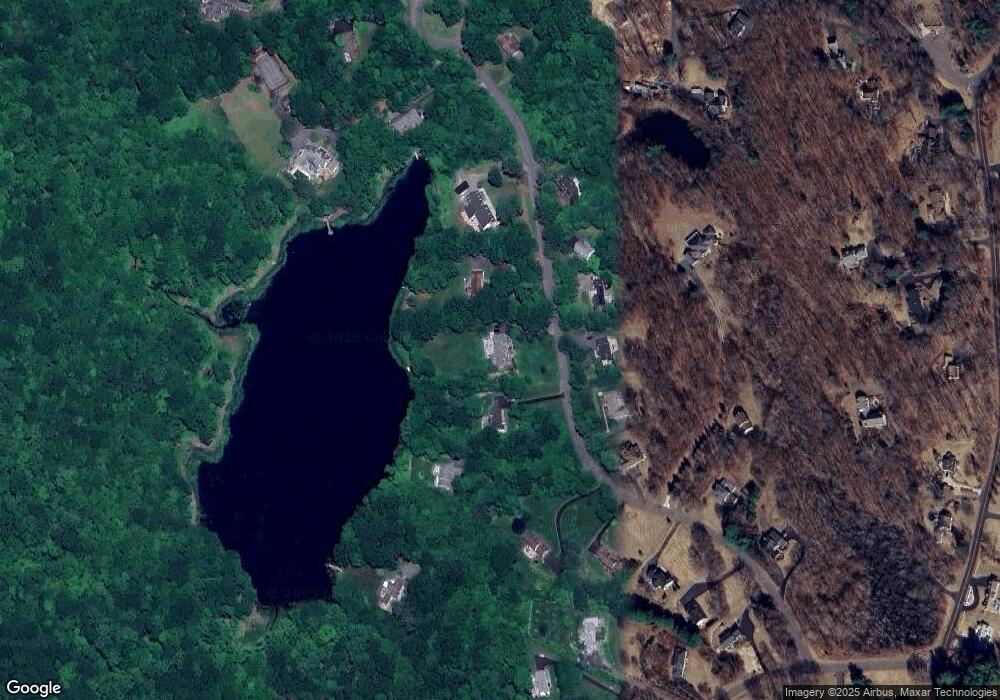 103 Falcon Crest Rd, Middlebury, CT 06762 - photo 1