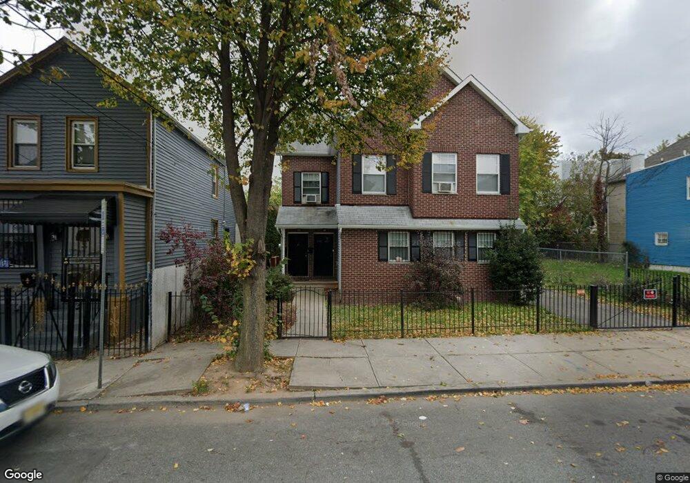 566 S 18th St, Newark, NJ 07103 - photo 1