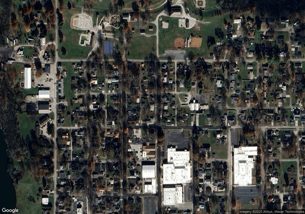 1215 5th St, Covington, IN 47932 - photo 1