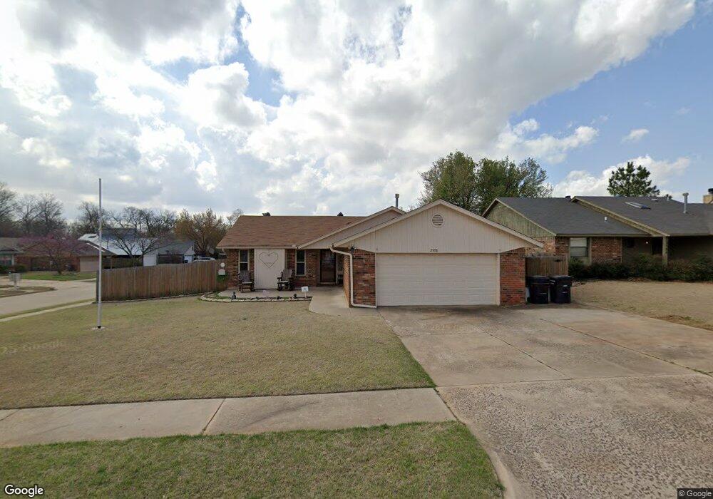 2308 NE 9th St, Moore, OK 73160 - photo 1