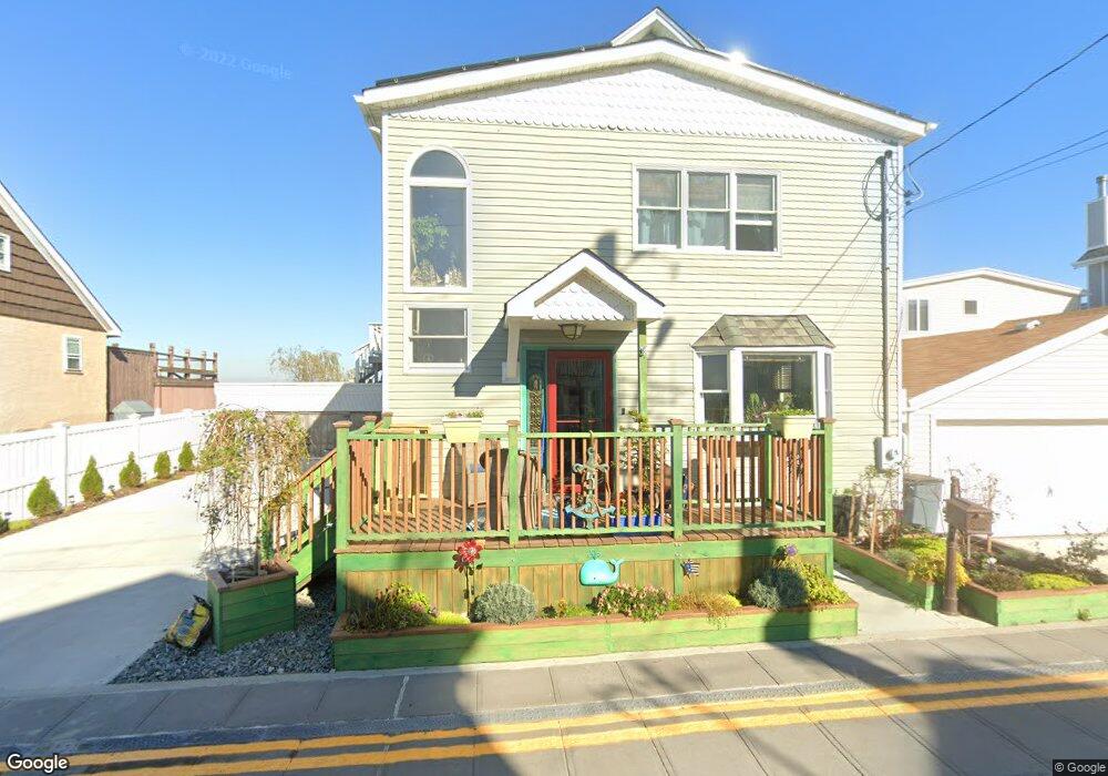 55 W 12th Rd, Broad Channel, NY 11693 - photo 1