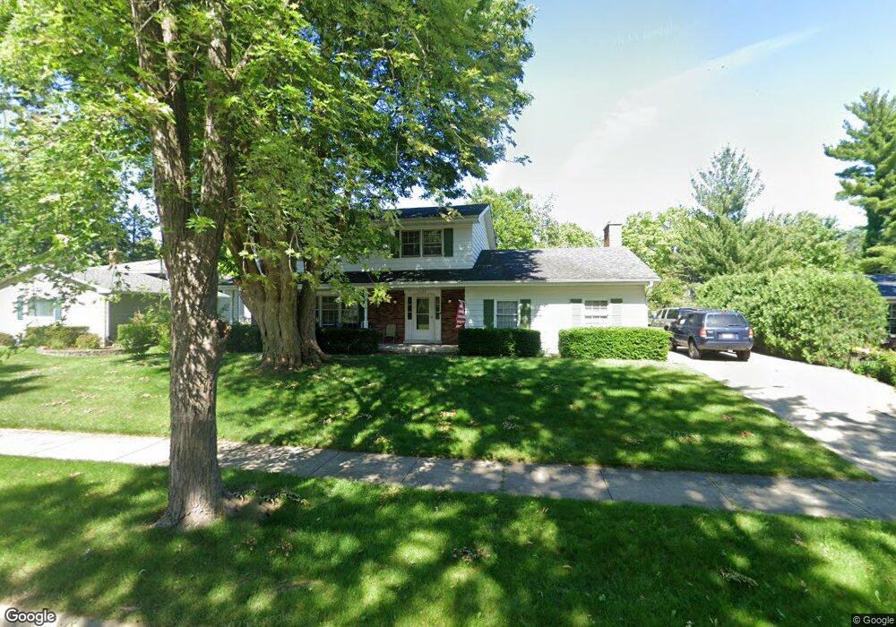 1225 Catalpa Ln, Naperville, IL 60540 - photo 1