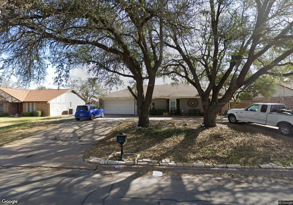 403 Meadow View Dr, Cleburne, TX 76033 - photo 1