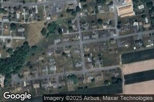 303 W Maple St, Valley View, PA 17983