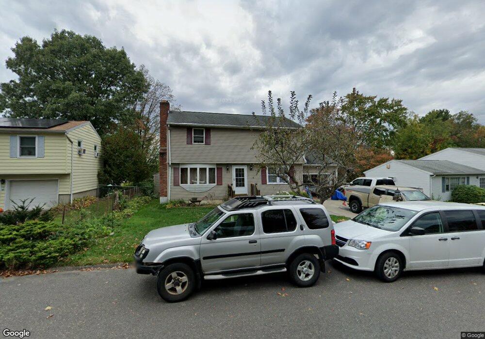 62 Meadowlark Dr, Waterbury, CT 06708 - photo 1