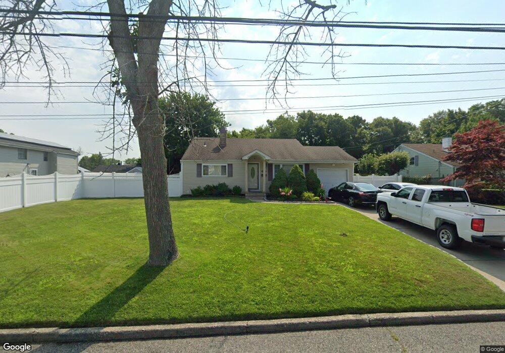 3019 New London Ave, Medford, NY 11763 - photo 1