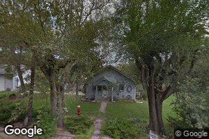 403 NE Locust St, Leon, IA 50144