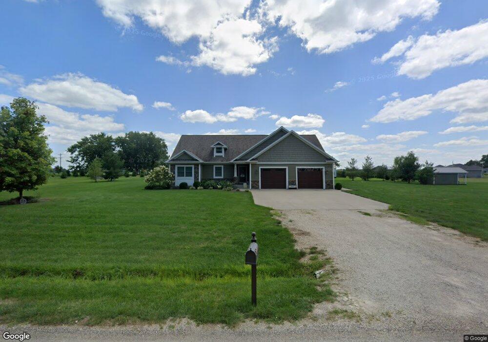 8943 E 1400th Ave, Effingham, IL 62401 - photo 1