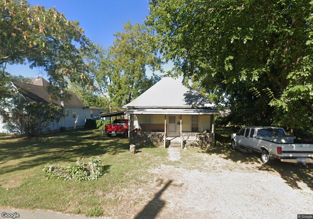 203 NW 17th St, Blue Springs, MO 64015 - photo 1