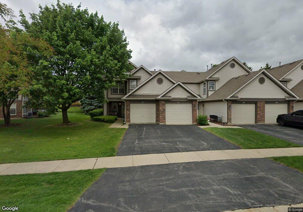 1846 Grove Ave unit 18C184, Schaumburg, IL 60193 - photo 1