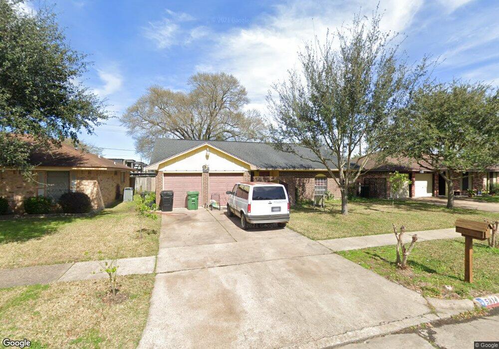 5814 Hoover St, Houston, TX 77092 - photo 1