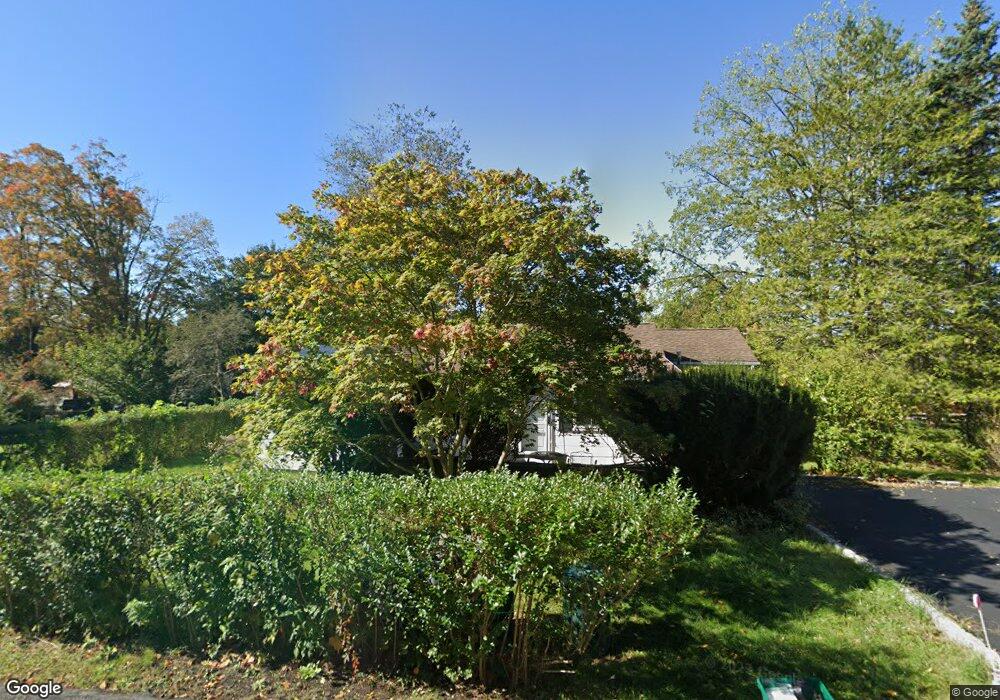 3233 Lookout St, Mohegan Lake, NY 10547 - photo 1