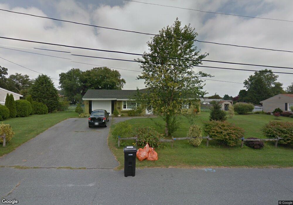 11 Seminole Rd, South Dartmouth, MA 02748 - photo 1