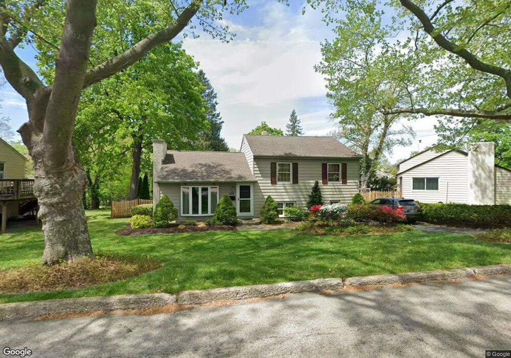 2033 Spring Mill Rd, Conshohocken, PA 19428 - photo 1