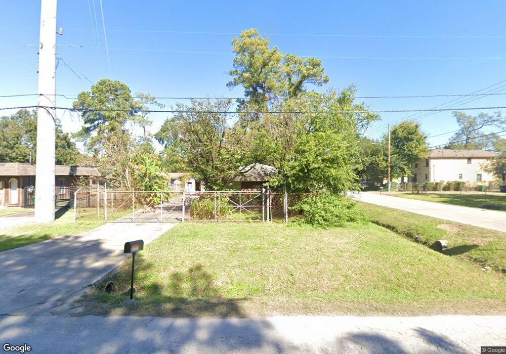 3721 Weaver Rd, Houston, TX 77093 - photo 1
