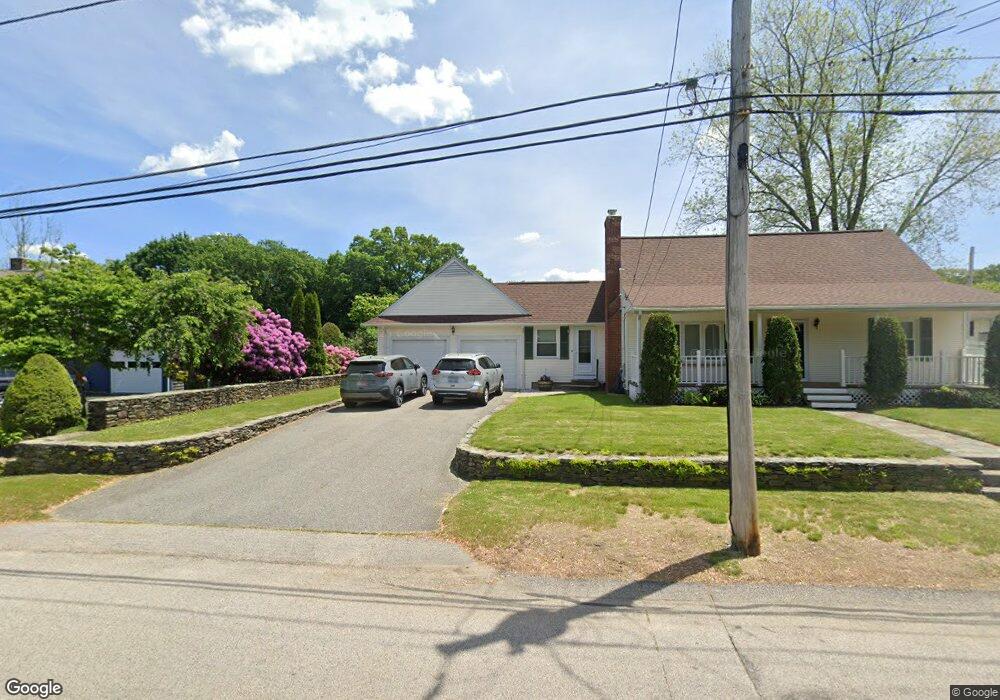 31 Barnes St, Greenville, RI 02828 - photo 1