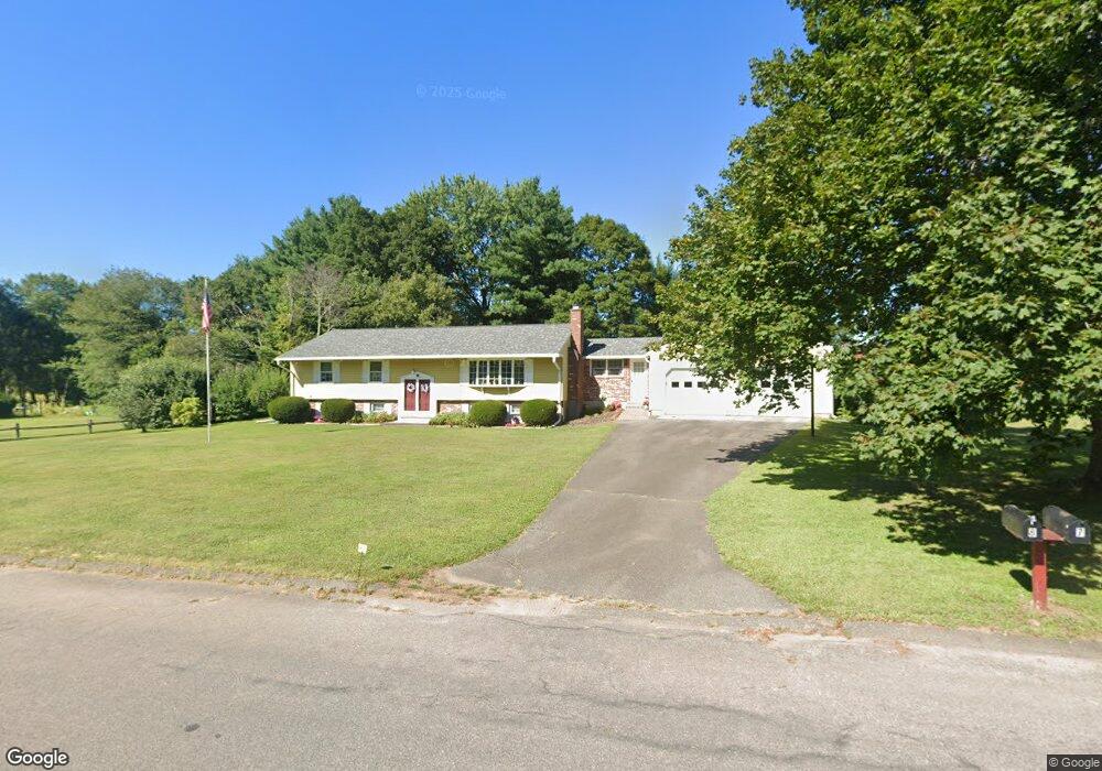 8 Margaret Dr, Broad Brook, CT 06016 - photo 1