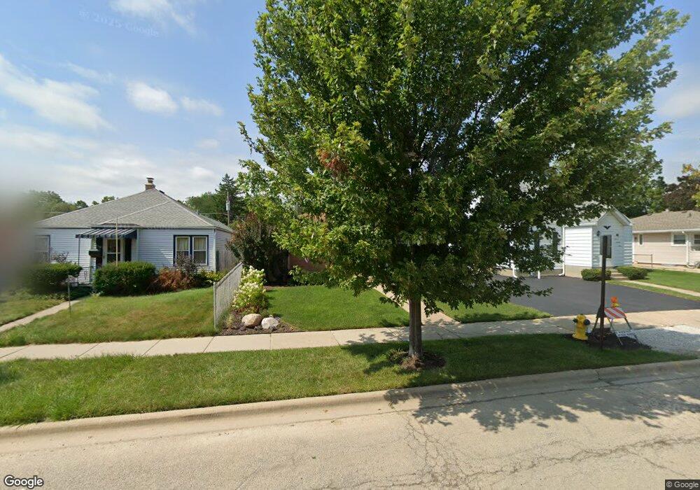 120 N Gretta Ave, Waukegan, IL 60085 - photo 1