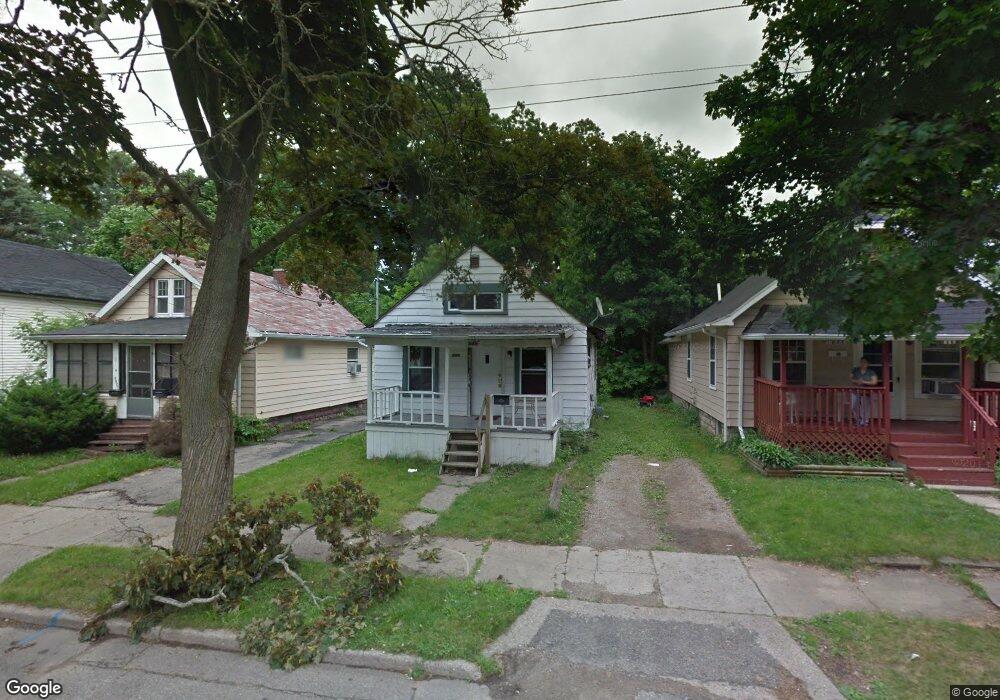 1041 Mccullough St, Lansing, MI 48912 - photo 1