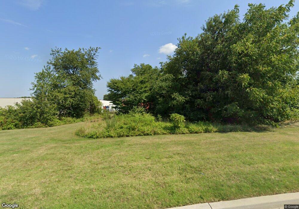 2211 Van Deman St, Baltimore, MD 21224 - photo 1