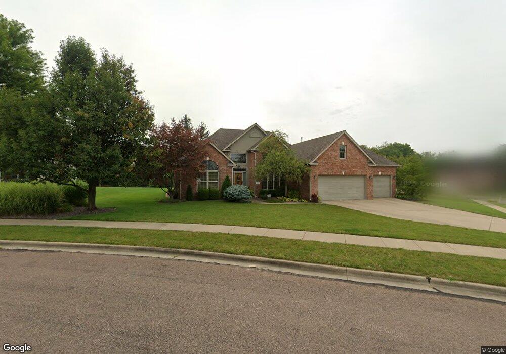 5220 N Castleberry Dr, Peoria, IL 61615 - photo 1