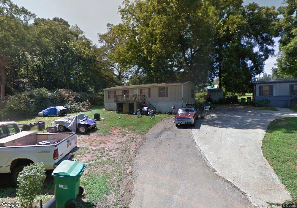 391 Hill St, Commerce, GA 30529 - photo 1