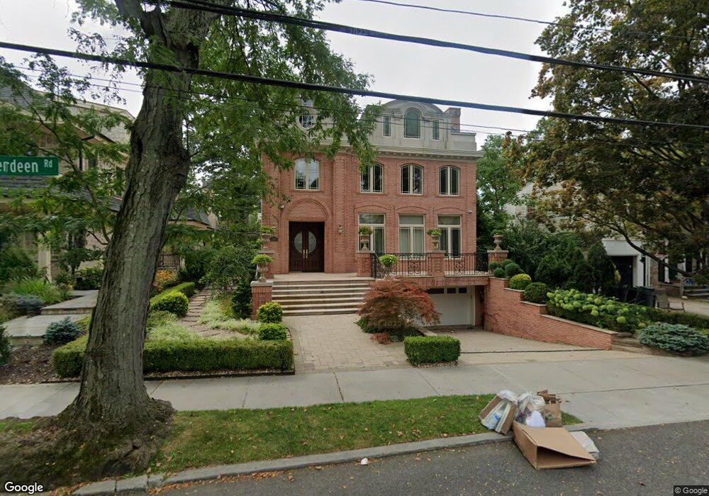 18620 Aberdeen Rd, Jamaica, NY 11432 - photo 1