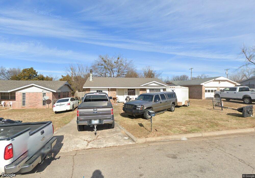 816 E Georgia St, Shawnee, OK 74804 - photo 1