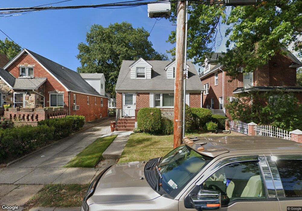 4704 159th St, Flushing, NY 11358 - photo 1