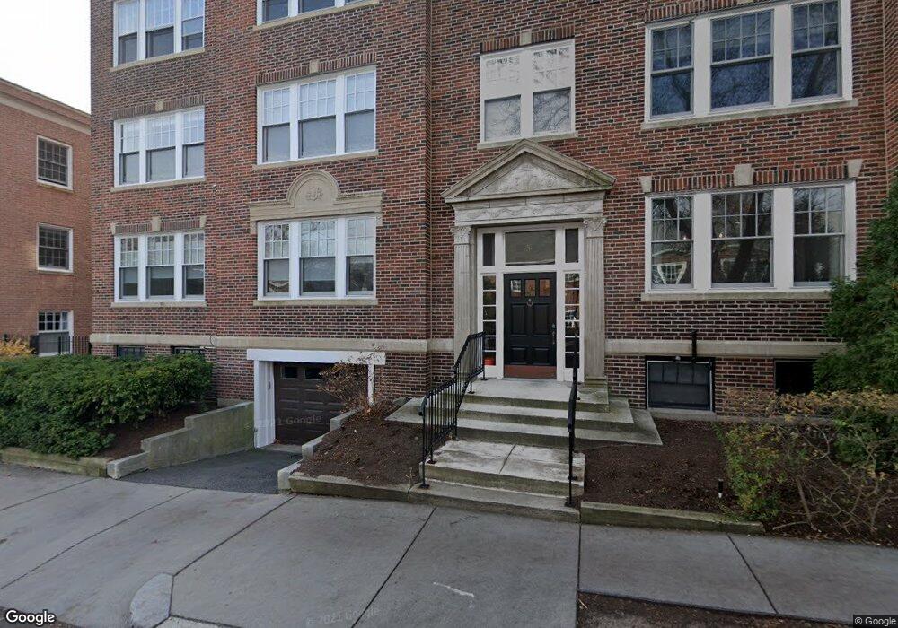 56 Browne St unit 2, Brookline, MA 02446 - photo 1