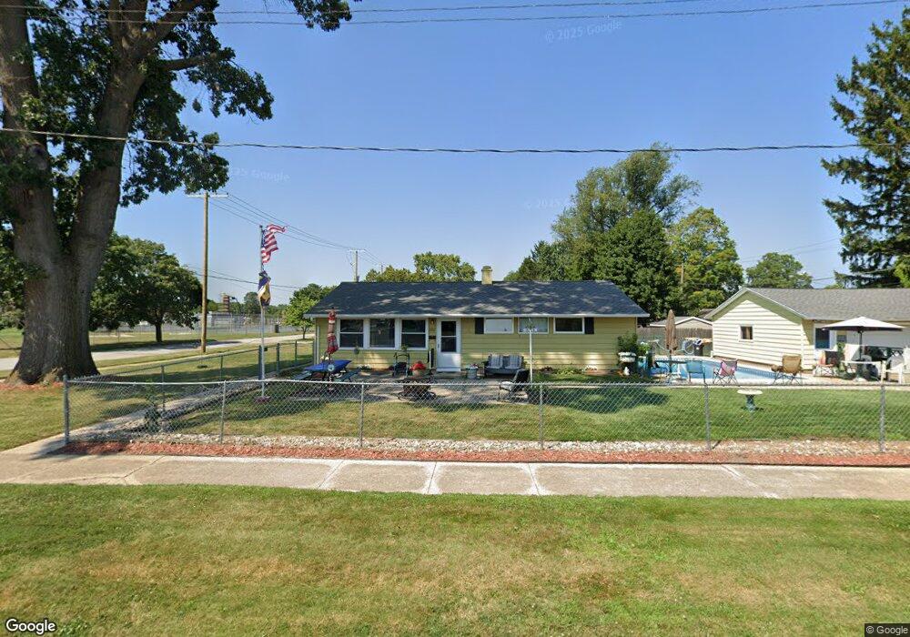 1002 N 16th St, Niles, MI 49120 - photo 1