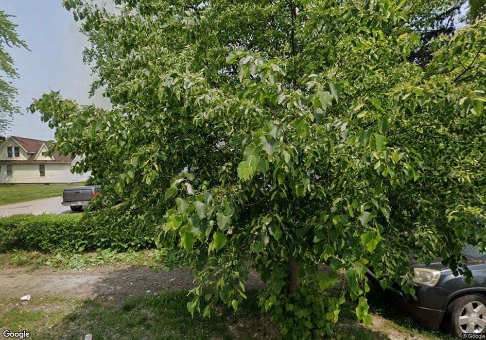 1226 W Hubbard Ave, Elkhart, IN 46516 - photo 1