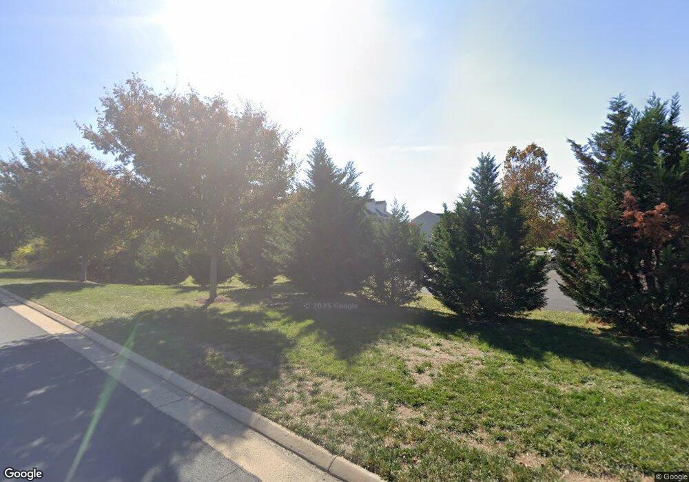 22134 Winter Lake Ct, Ashburn, VA 20148 - photo 1