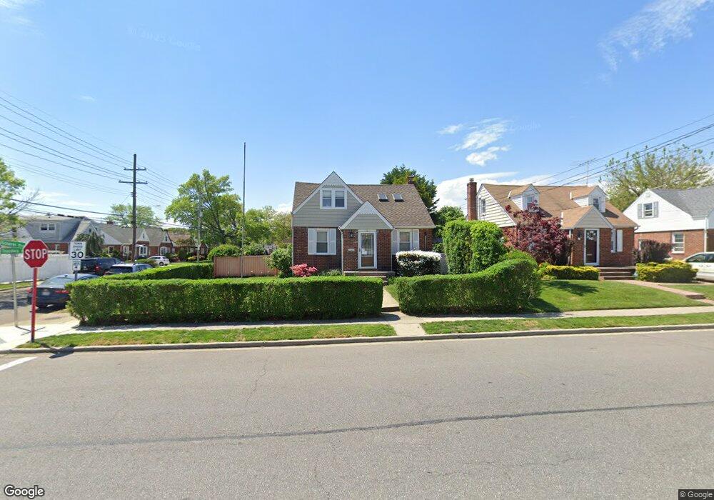 140 Scherer Blvd, Franklin Square, NY 11010 - photo 1