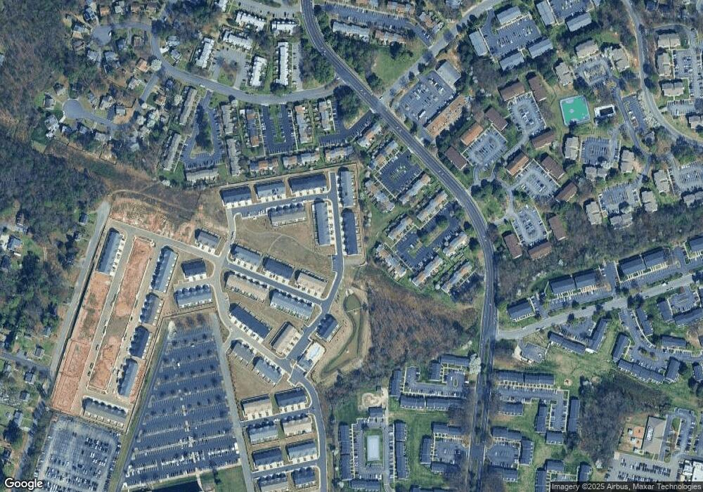 8153 Carriage Bend Ln, Henrico, VA 23294 - photo 1