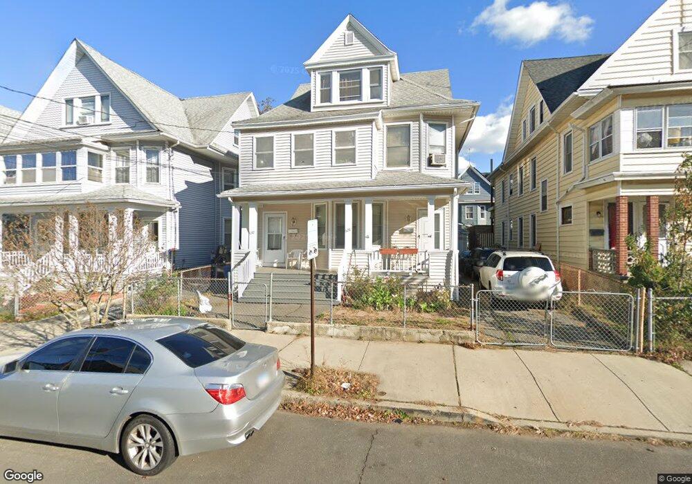 628 Brooks St unit 630, Bridgeport, CT 06608 - photo 1