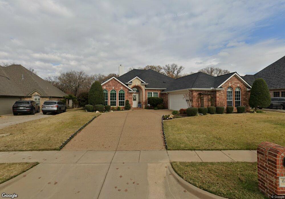 672 Bear Creek Dr, Hurst, TX 76054 - photo 1