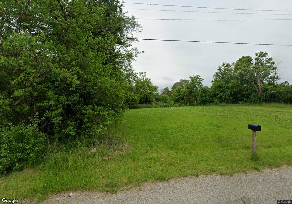 1142 E Downey Ave, Flint, MI 48505 - photo 1