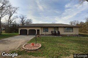 503 N 5th Ave, Woonsocket, SD 57385