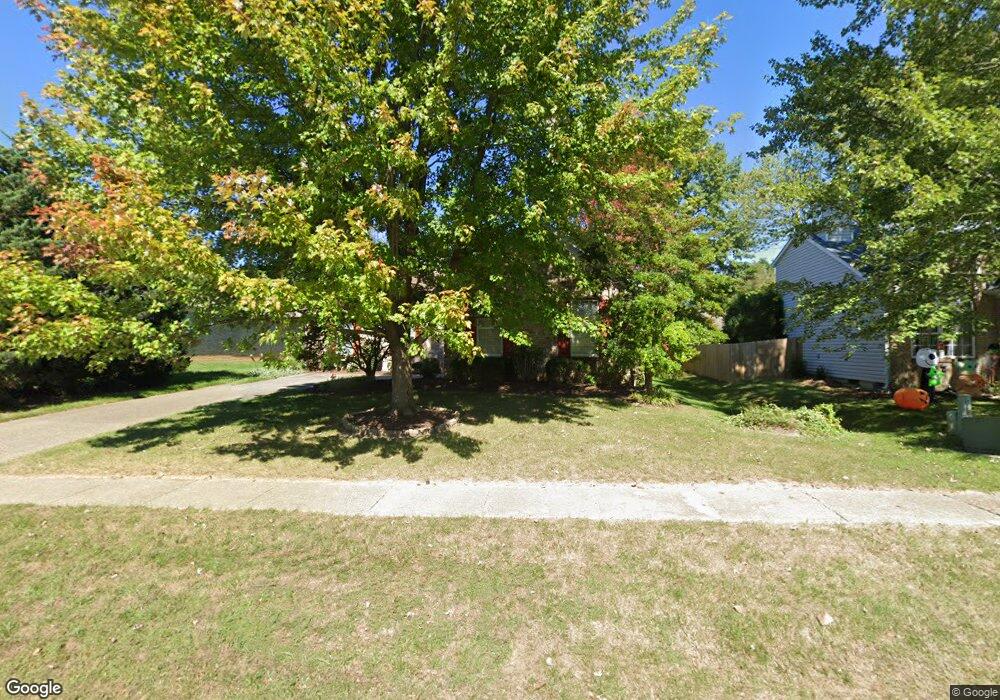 8001 Apple Valley Dr, Louisville, KY 40228 - photo 1