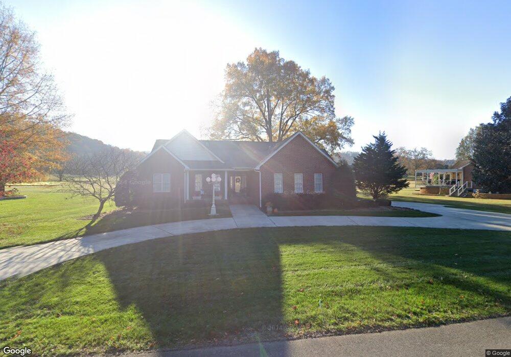 1129 N Plantation Dr, Cookeville, TN 38506 - photo 1