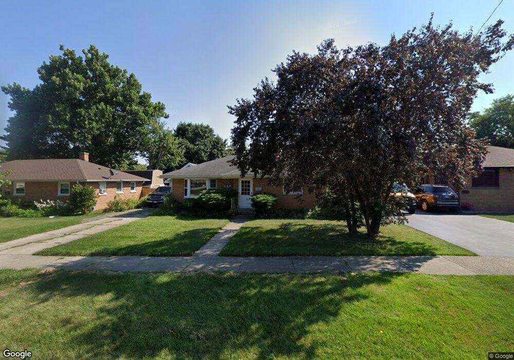 2243 9th Pkwy, Waukegan, IL 60085 - photo 1