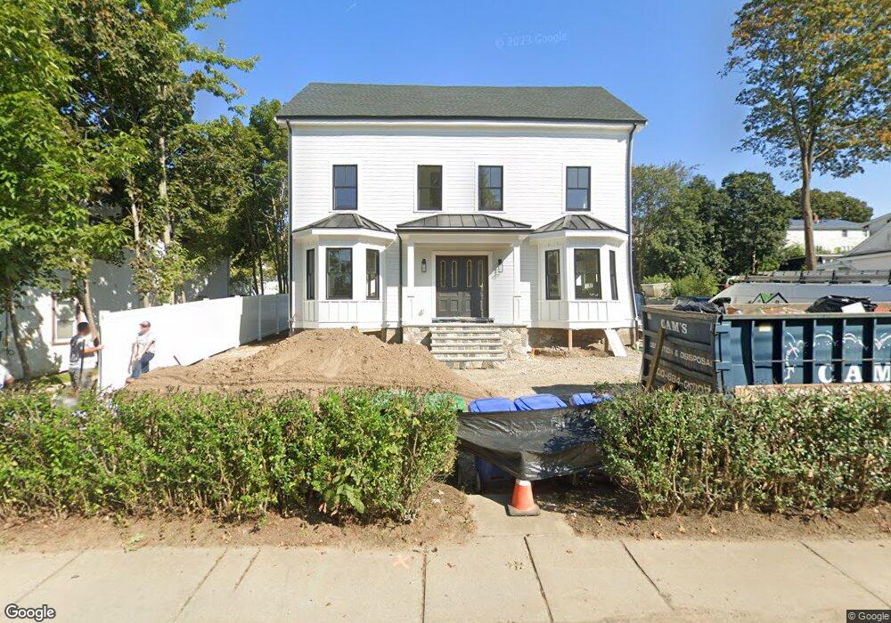 1098 Chestnut St, Newton, MA 02464 - photo 1