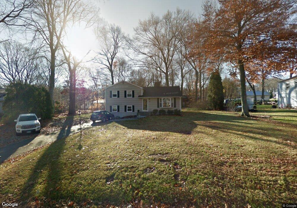 54 Rolling Wood Dr, Trumbull, CT 06611 - photo 1