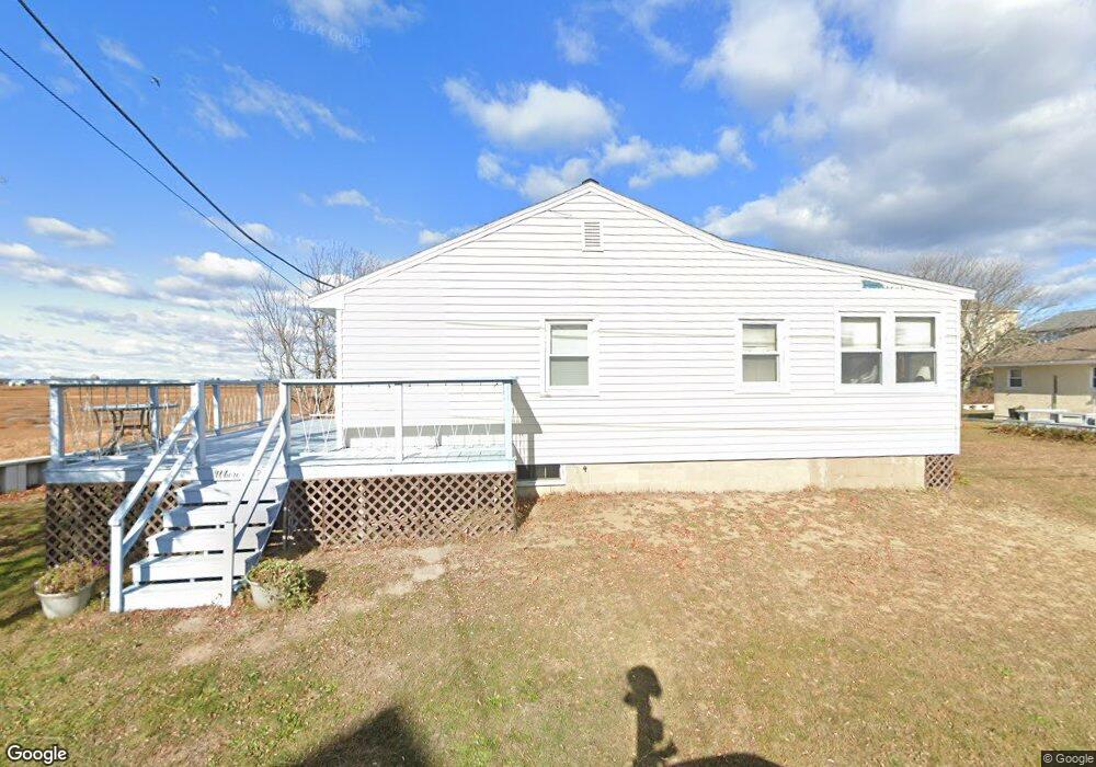 8 9th St W, Salisbury, MA 01952 - photo 1