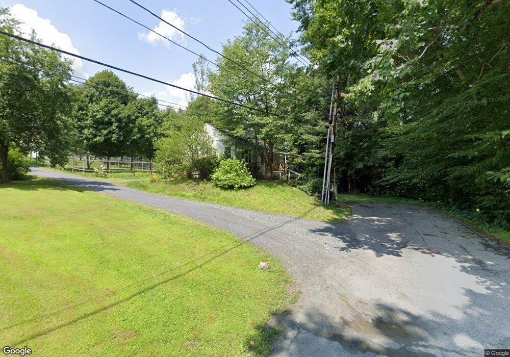 344 Locust St, Wilder, VT 05088 - photo 1