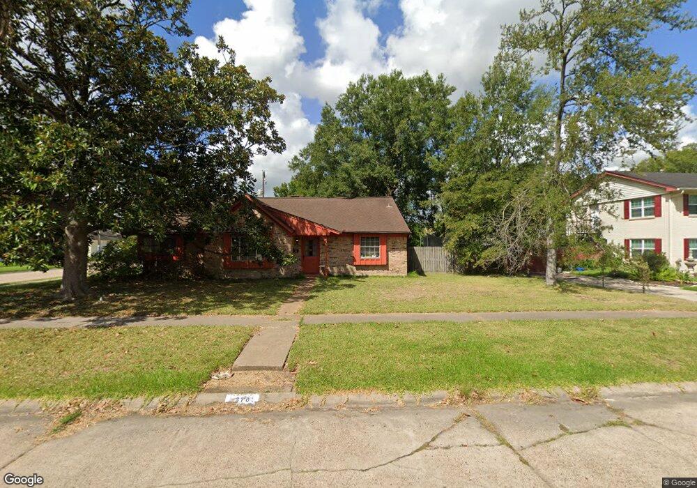 370 Kingscourt Dr, Houston, TX 77015 - photo 1