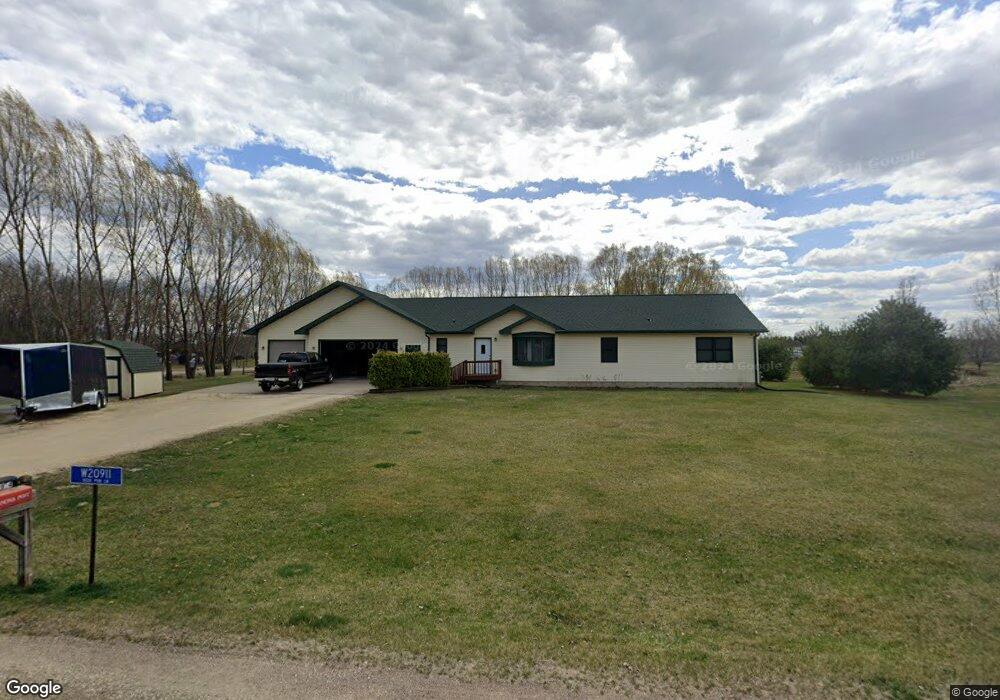 W20911 Deer Run Ln, Galesville, WI 54630 - photo 1