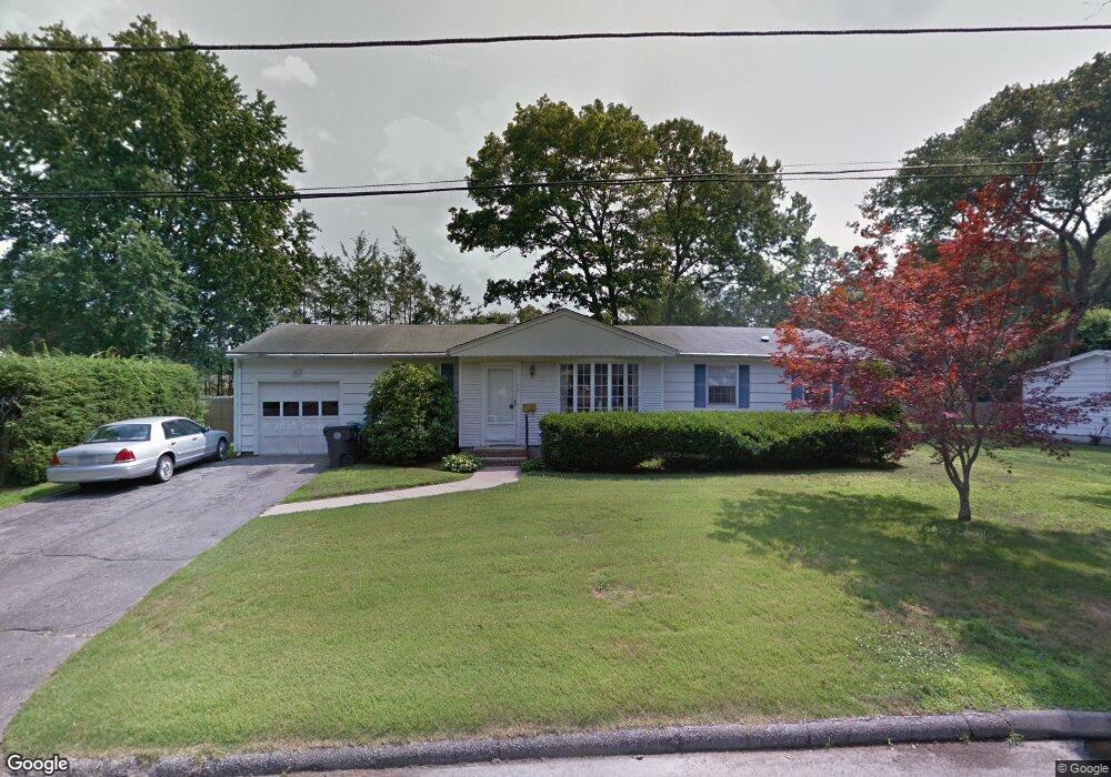 76 Hobbs Rd, Warwick, RI 02889 - photo 1