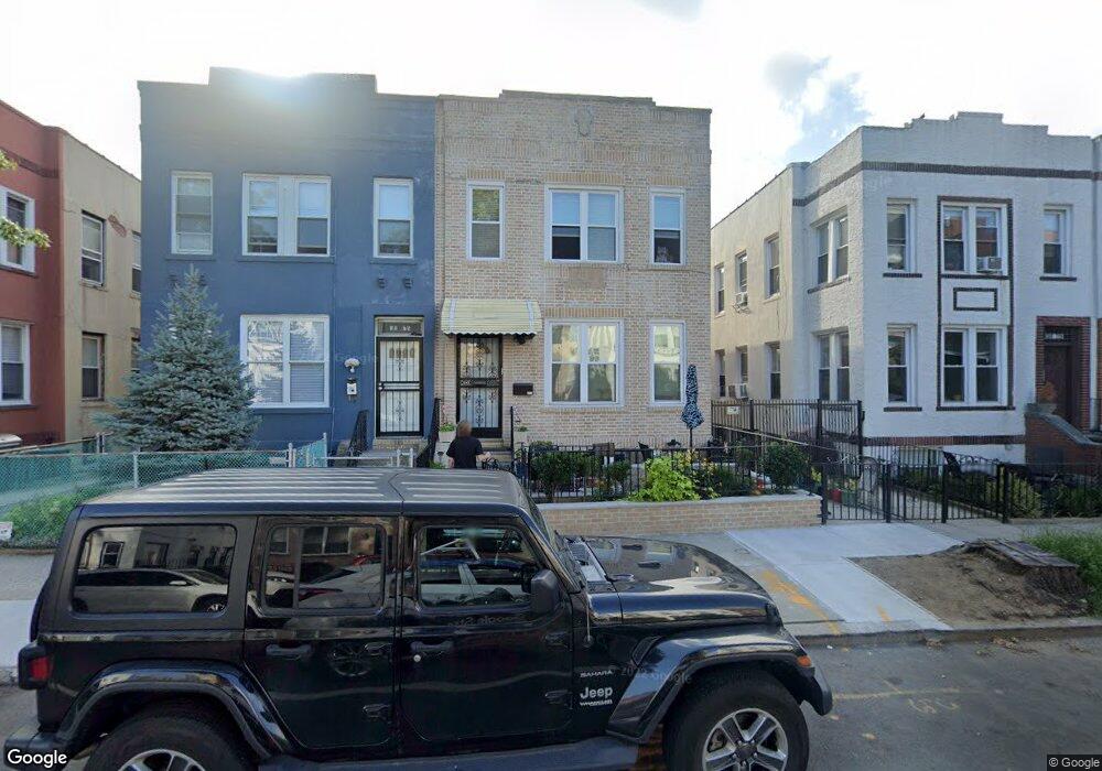 30-77 36th St unit 1st FL, Long Island City, NY 11103 - photo 1